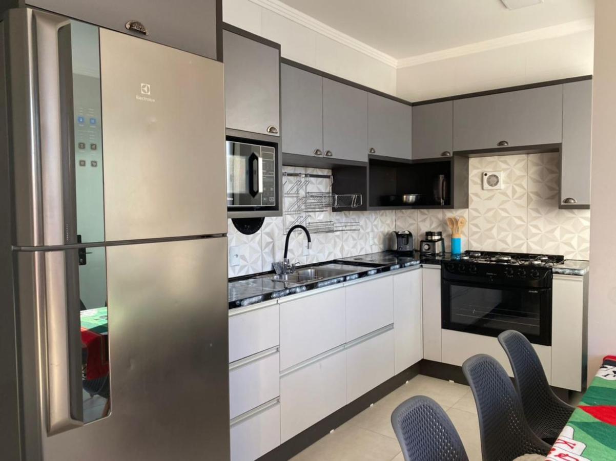 Apartamento térreo com jardim gourmet Piçarras Exterior foto